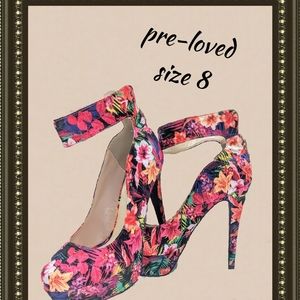 Quipid shoes - too cute!! size 8